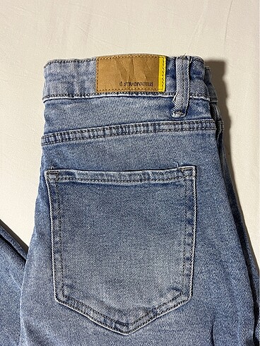 40 Beden Stradivarius Mom Jean