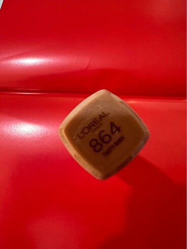 Beden bordo Renk Loreal likit ruj