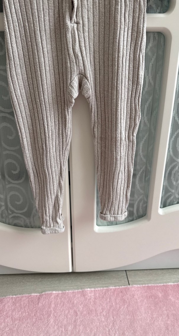 Gri Örgü Bebek Tulum, Uzun Kollu, Bisiklet Yaka - Görsel 3