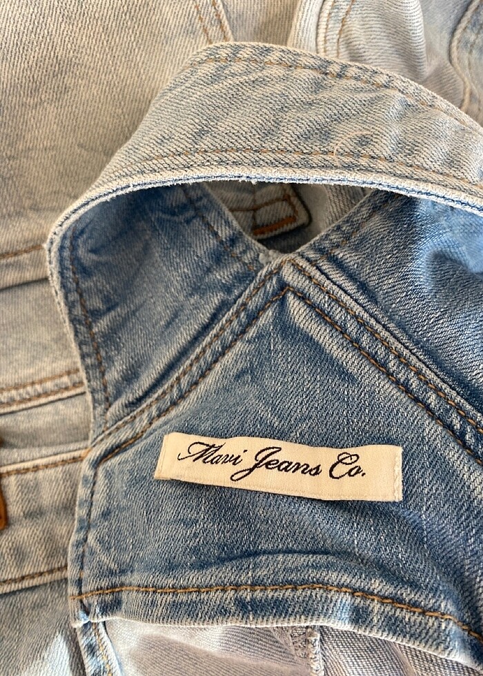 Mavi jeans bahçıvan - Görsel 3