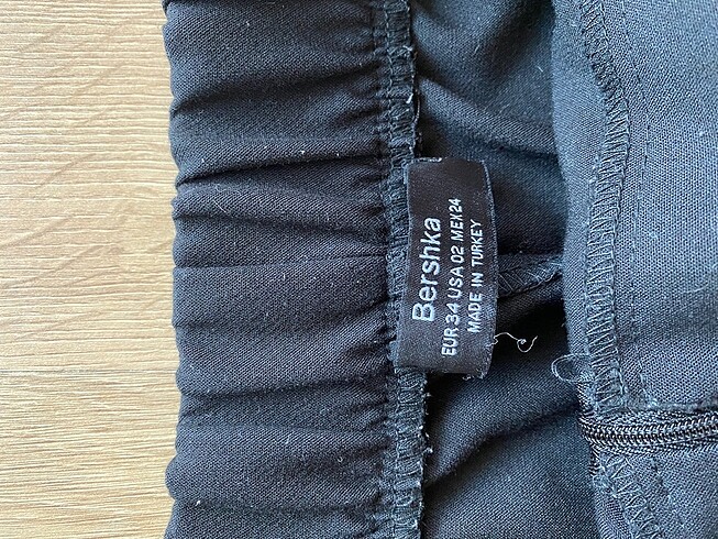34 Beden Bershka Siyah şort etek