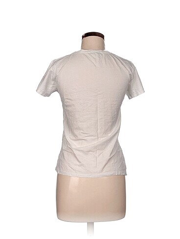 s Beden Diğer T-shirt %70 İndirimli.