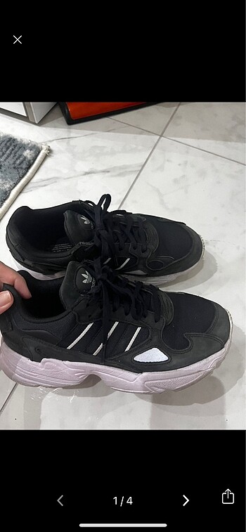 Adidas spor ayakkabı