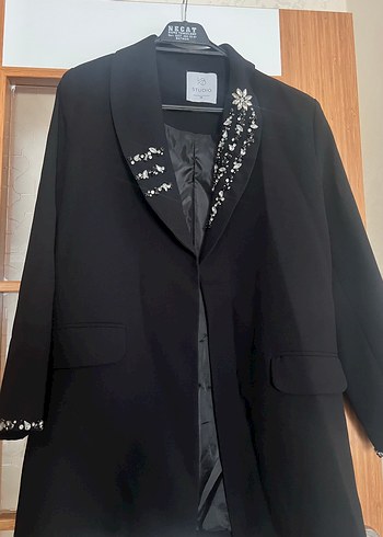 İşlemeli Siyah Uzun Kadın Blazer