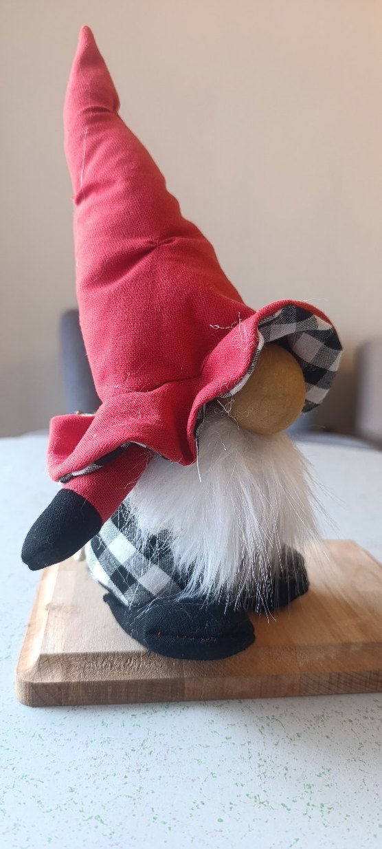 Kırmızı Şapkalı Gnom Figür - Görsel 4