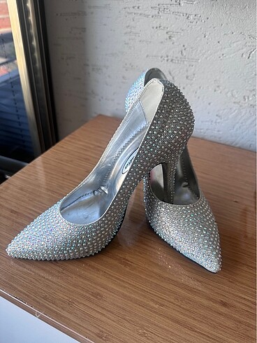 Diğer Stiletto
