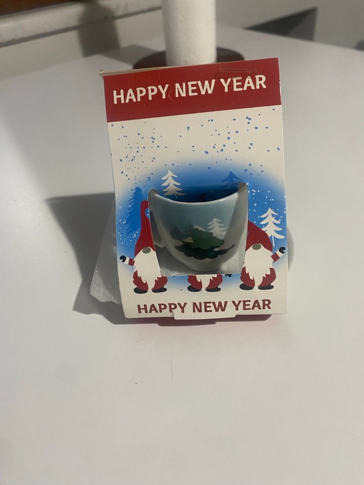 Renkli Yeni Yıl Temalı kahve Fincanı ve Tabak - Görsel 3