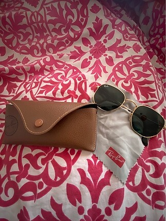 RayBan güneş gözlüğü