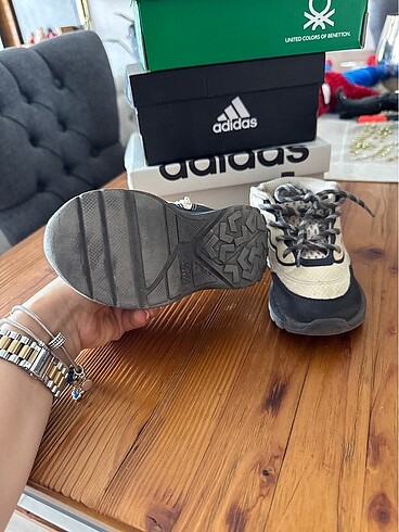 25 Beden Zara çocuk botu