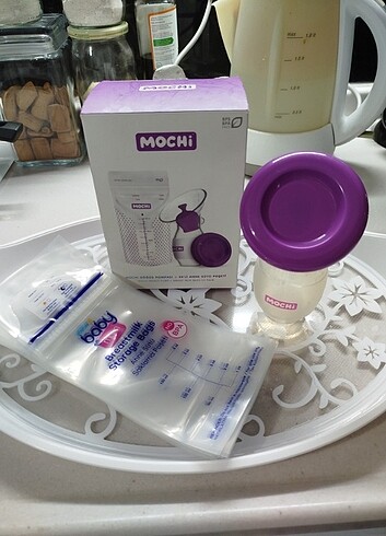  Beden Renk Mochi Manuel Göğüs Pompası ve Süt Poşeti