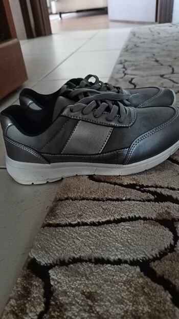 37 numara spor ayakkabı - Görsel 4