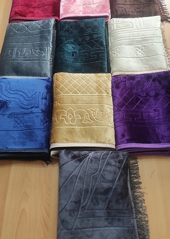 peluş seccade