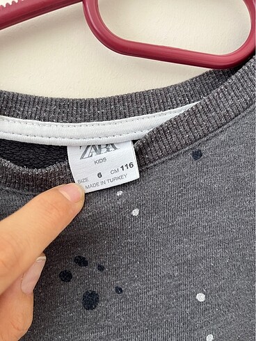 6 Yaş Beden gri Renk Zara erkek çocuk sweatshirt