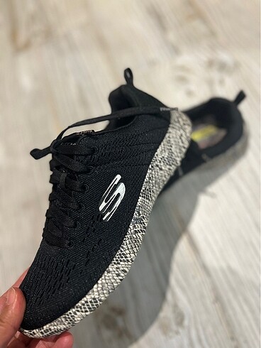 38 Beden Skechers ayakkabı