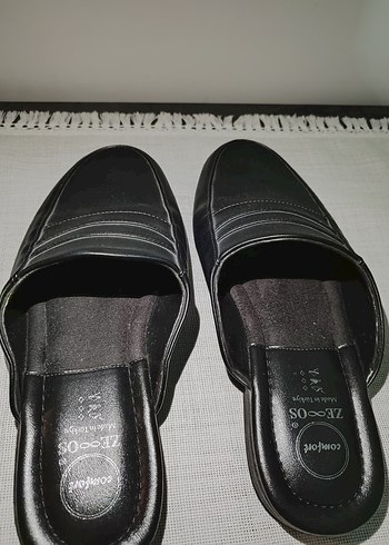 Tokalı Siyah Erkek Ev Terliği - Görsel 2