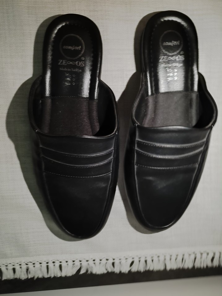 Tokalı Siyah Erkek Ev Terliği - Görsel 3