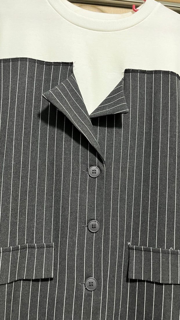 Kemerli Siyah Çizgili Midi Elbise - Görsel 3