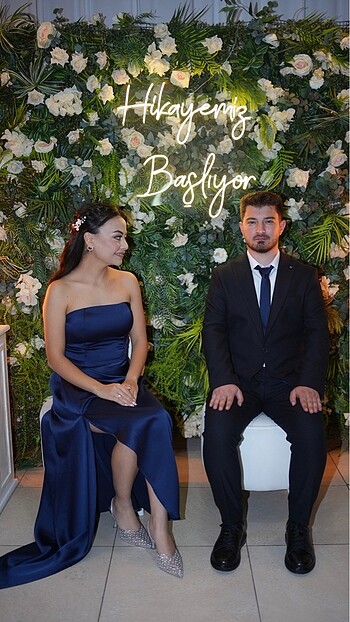36 Beden lacivert Renk Koyu saks yırtmaçlı abiye