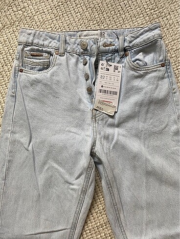 Stradivarius 1460 Mom Fit Jean