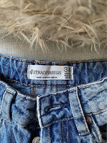 Stradivarius Stradivarius 1460 Mom Fit Jean