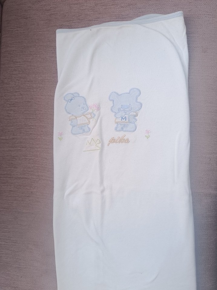 Nakışlı Beyaz ve Gri Çocuk Uyku Örtüsü - Görsel 2