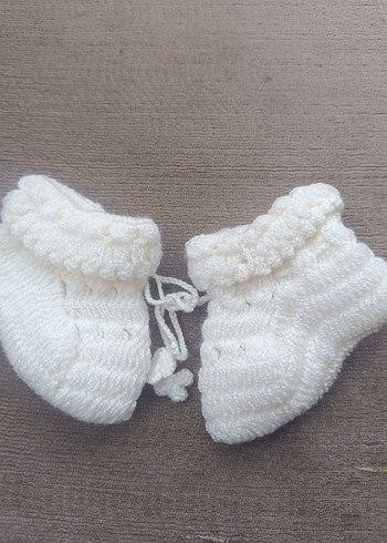 Kız Çocuk Örgü Beyaz ve Gri Ev Botu - Görsel 2