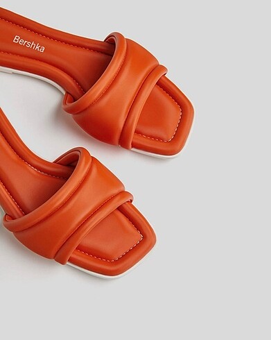 Bershka terlik sandalet