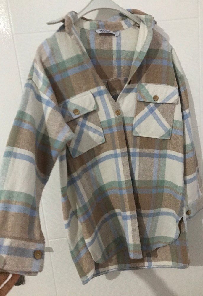 Bej Cep Detaylı Oversize Kadın Gömlek - Görsel 3