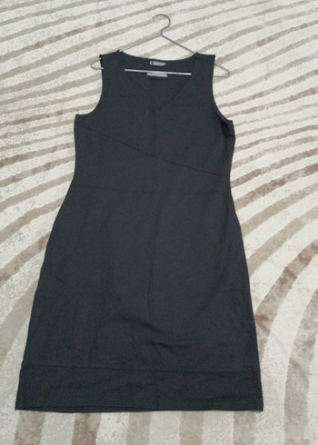 Siyah Kolsuz V Yaka Midi Elbise - Görsel 2