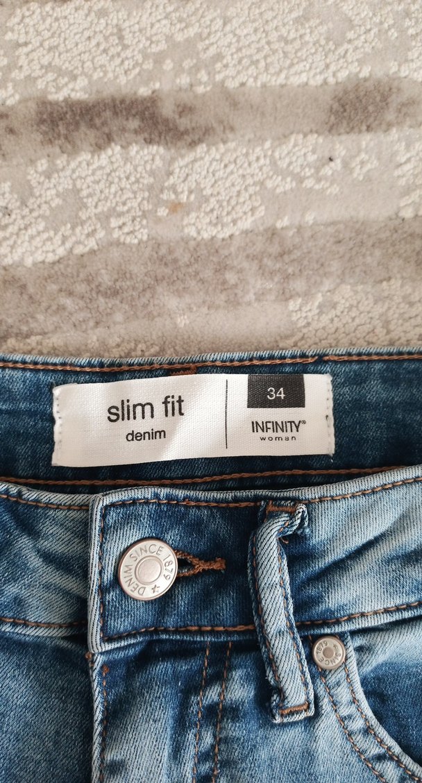 mavi Batik Desenli Kadın Mini Denim Şort - Görsel 3