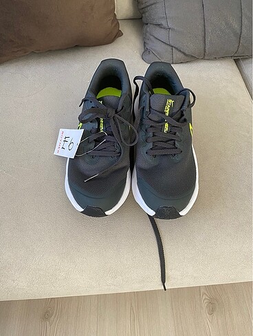 Orjinal nike kutusunda