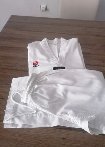 Taekwondo kıyafetı