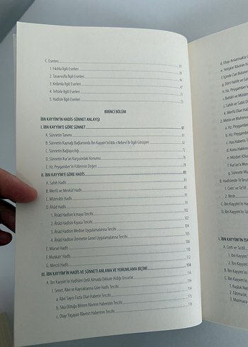 Beden Renk İbn Kayyim el-Cevziyye Kitabı