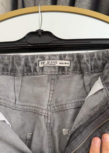 44 Beden gri Renk Gri Bol Kesim Mini Denim Şort