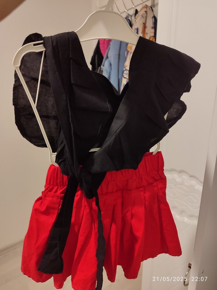 Kız Çocuk Kırmızı Fırfırlı Goth Elbise - Görsel 2