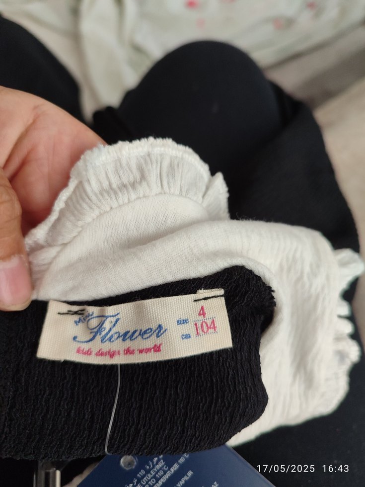 Uzun Kollu Siyah Kız Çocuk Elbise - Görsel 3