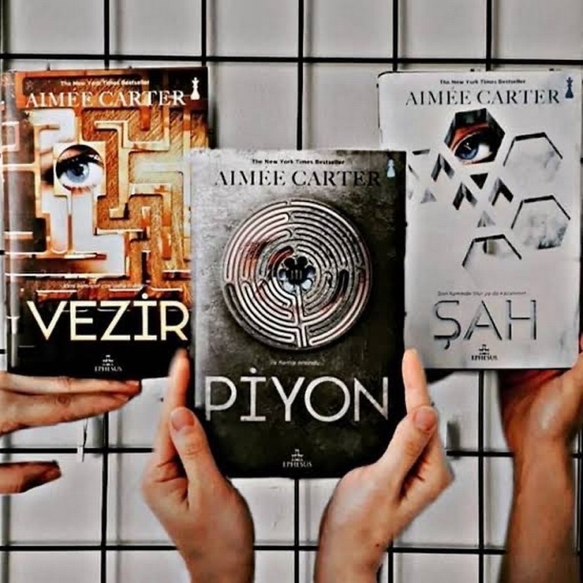 Aimée Carter Üçlü Roman Seti vezir piyon şah - Görsel 2