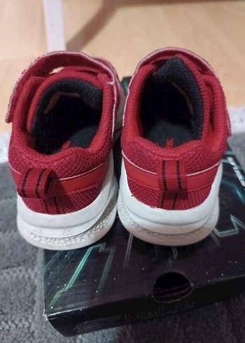 25 Beden Kırmızı Erkek Çocuk Spor Ayakkabı Skechers 25