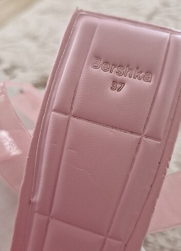 Bershka Topuklu ayakkabı