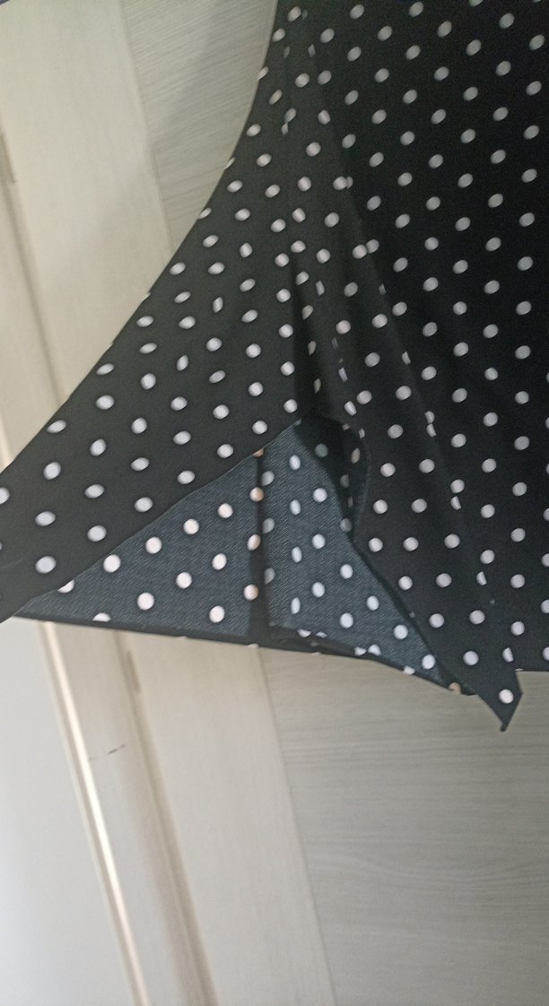 Uzun Kollu Siyah Puantiyeli etek - Görsel 2