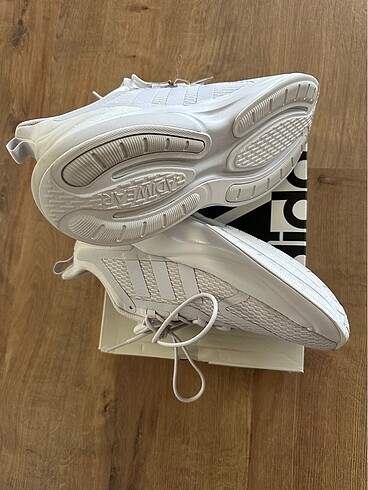 43 Beden beyaz Renk Orj.Adidas Alphabounce Spor Ayakkabı
