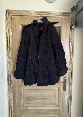 Siyah Kadın Uzun Oversize Kemerli Kışlık Mont