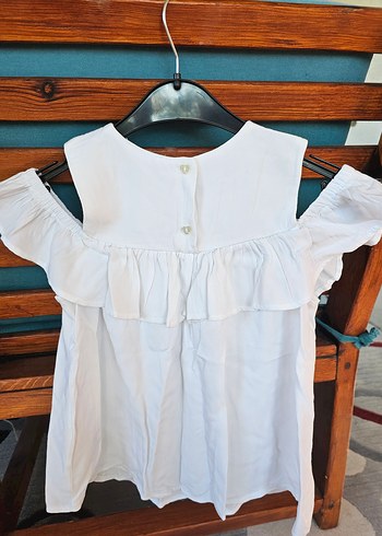 Kız Çocuk Beyaz Omuz Açık Fırfırlı Bluz - Görsel 3