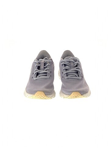 37 Beden Nike Spor Ayakkabı %70 İndirimli.