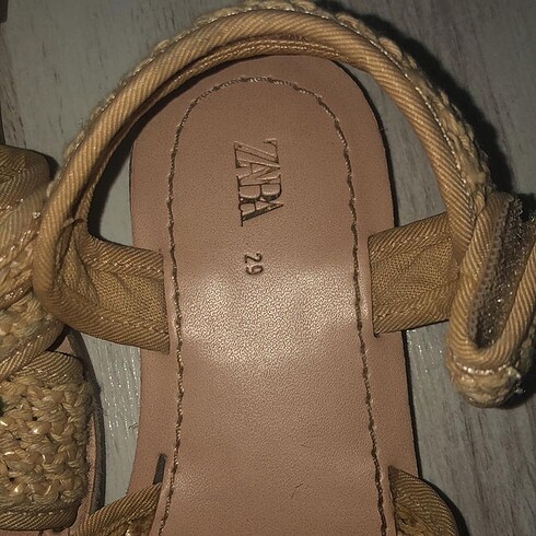 29 Beden Zara Çocuk Sandalet