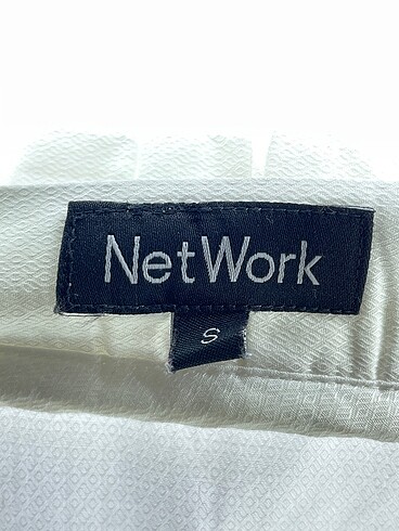s Beden beyaz Renk Network Gömlek %70 İndirimli.