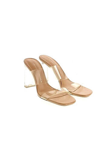 Zara Zara Terlik %70 İndirimli.