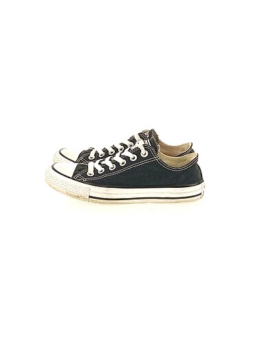 Converse Spor Ayakkabı %70 İndirimli.