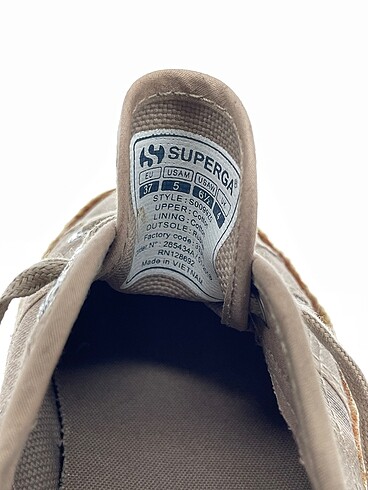 37 Beden çeşitli Renk Superga Spor Ayakkabı %70 İndirimli.