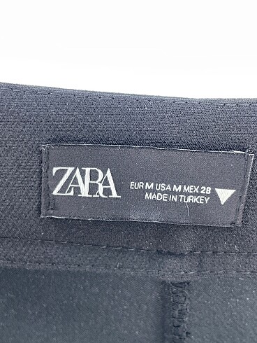 m Beden siyah Renk Zara Mini Şort %70 İndirimli.